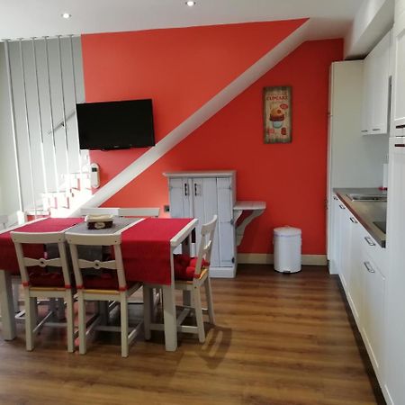 Apartamentos El Rincon De Andrea II Biescas  Buitenkant foto