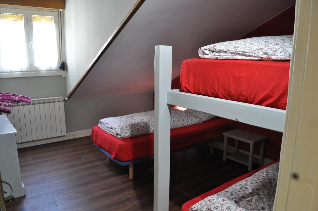 Apartamentos El Rincon De Andrea II Biescas  Buitenkant foto