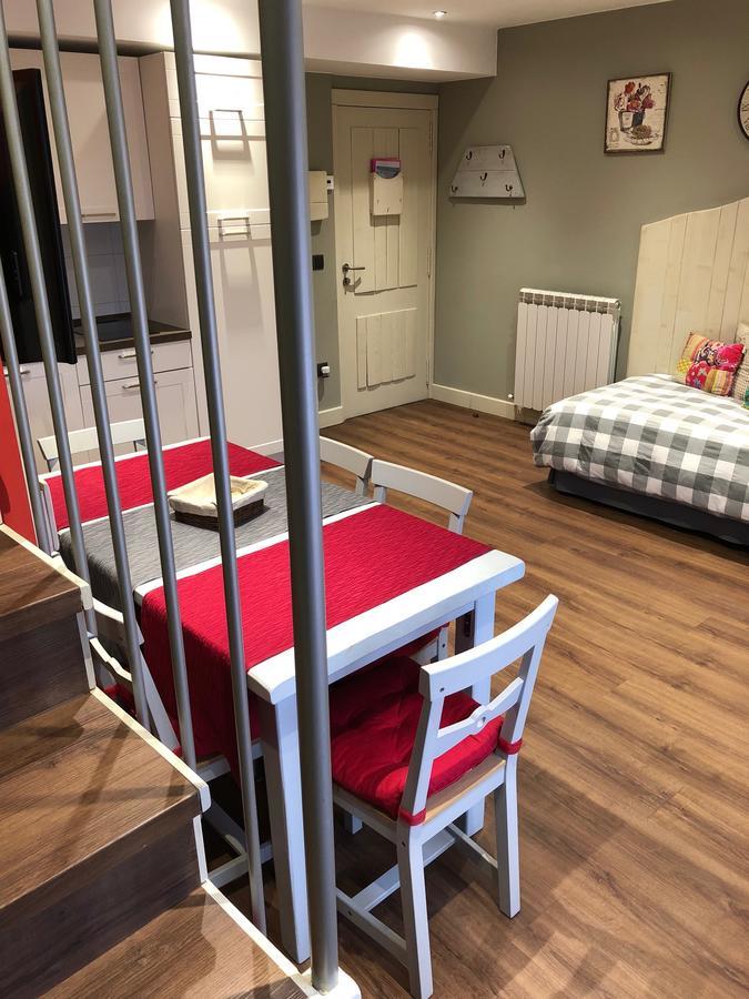 Apartamentos El Rincon De Andrea II Biescas  Buitenkant foto